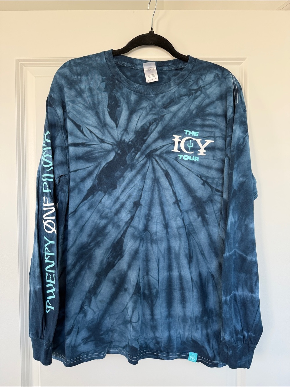 Twenty One Pilots Tie-Dye Long Sleeve Icy Tour Tee - Blue